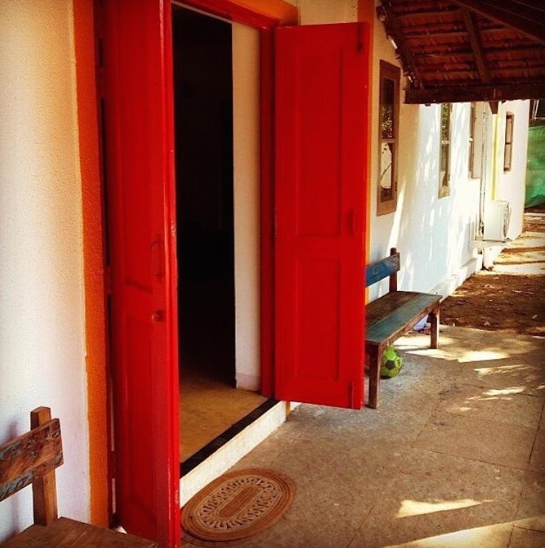 Red Door Hostel Anjuna Esterno foto