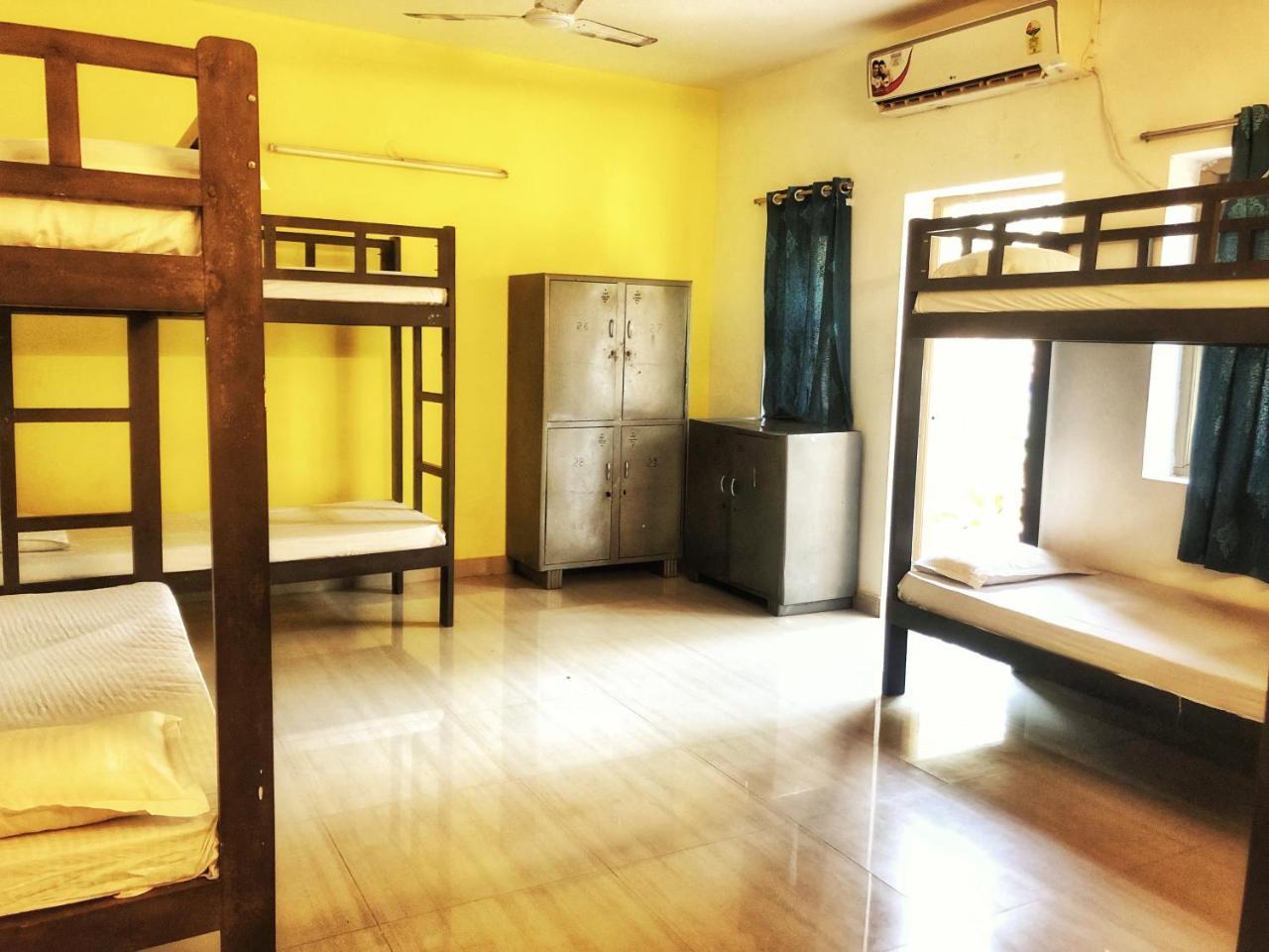 Red Door Hostel Anjuna Esterno foto