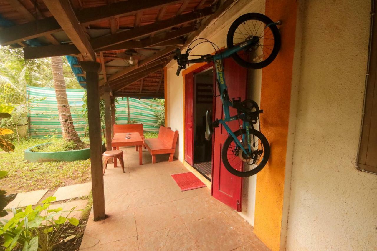 Red Door Hostel Anjuna Esterno foto