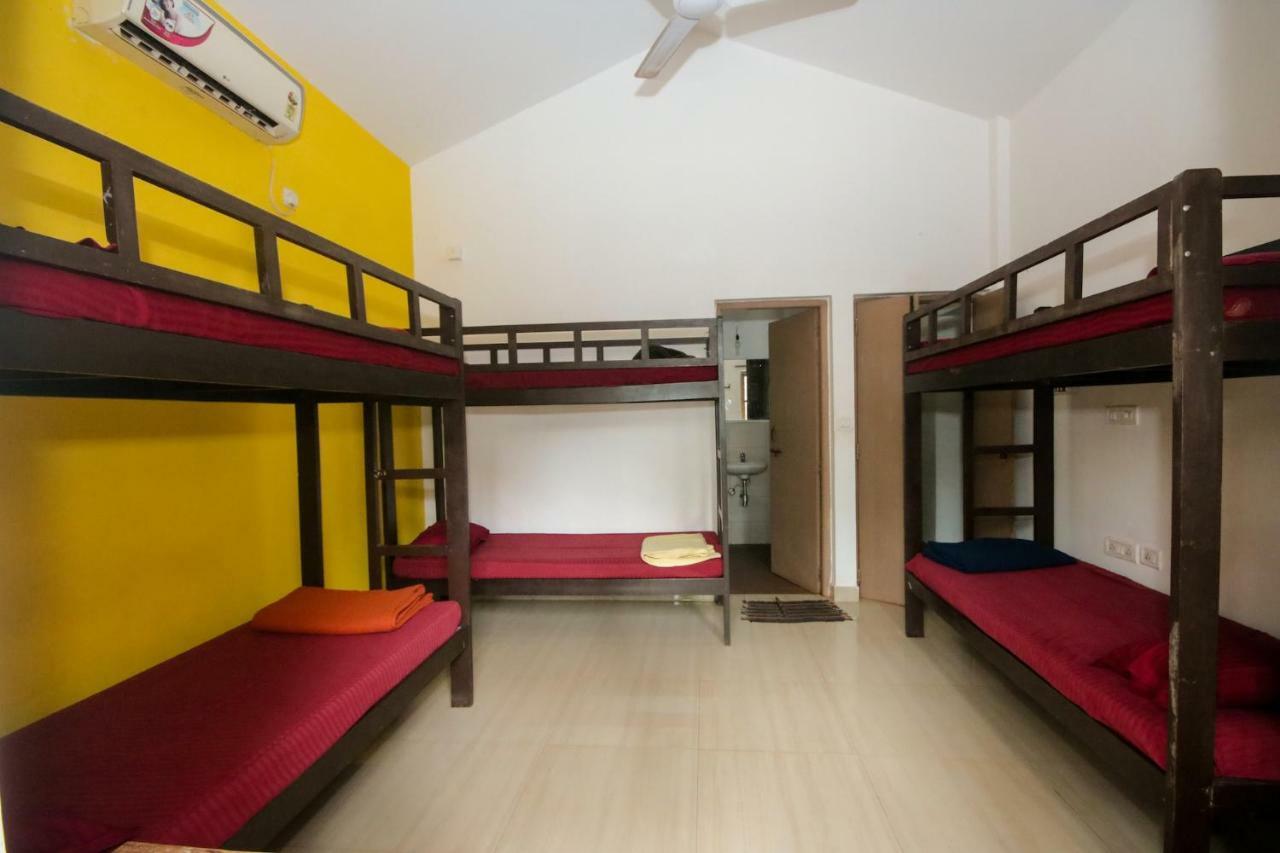 Red Door Hostel Anjuna Esterno foto